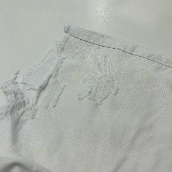 White denim shorts - Picture 6 of 6